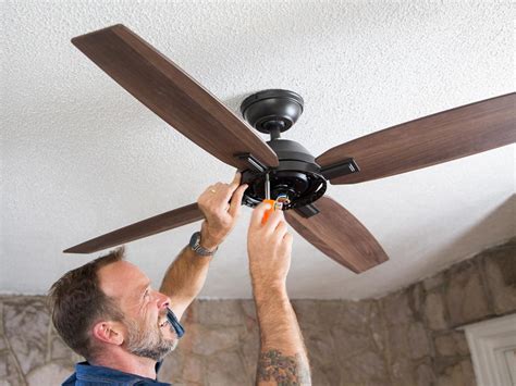 how to replace ceiling fan